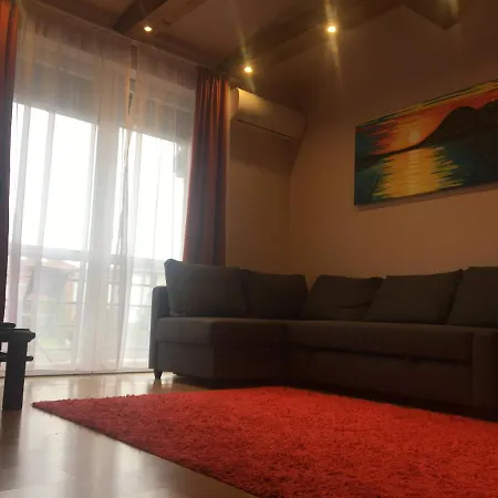 Tulipan Apartman * Kapolnasnyek